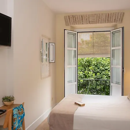 Boutique Elvira Plaza 3* Siviglia
