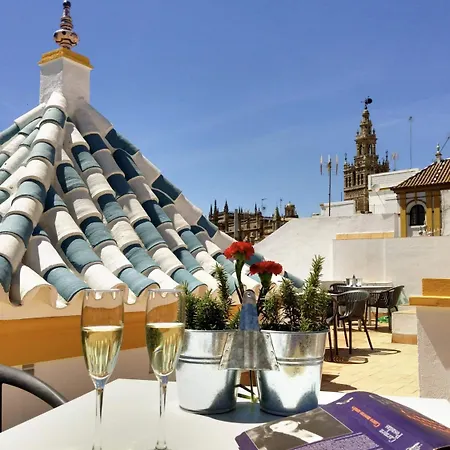 Boutique Elvira Plaza Hotel